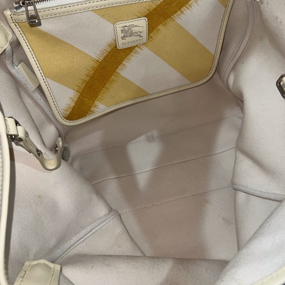 BURBERRY Off White Canvas and Different Hues of Yellow Lines Tote Shoulder Bag - Picture 8 of 17